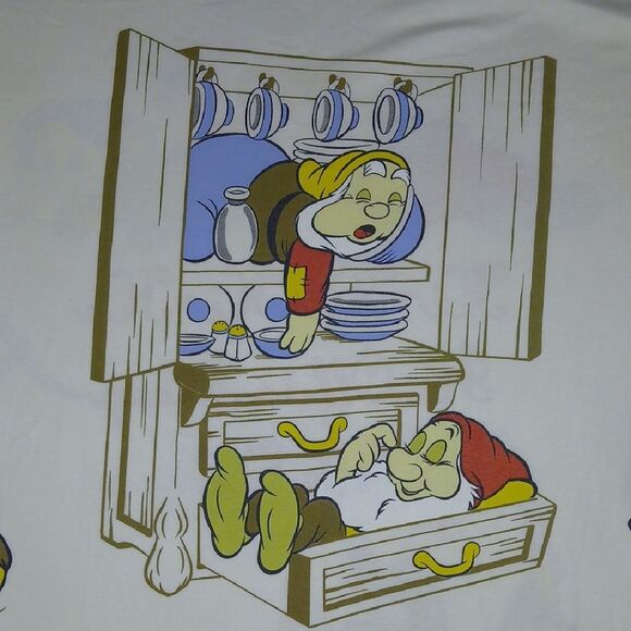 Vintage Disneys Dwarfs Sleepwear Top - Picture 7 of 11